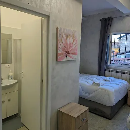 Appena Ristrutturato Centro Storico Guest house