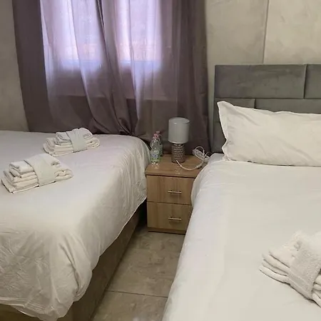Appena Ristrutturato Centro Storico Guest house *